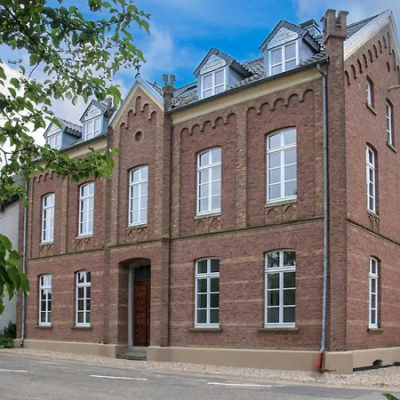 Seen-Apartment Im Herrenhaus Rheinblick Xanten Exterior photo